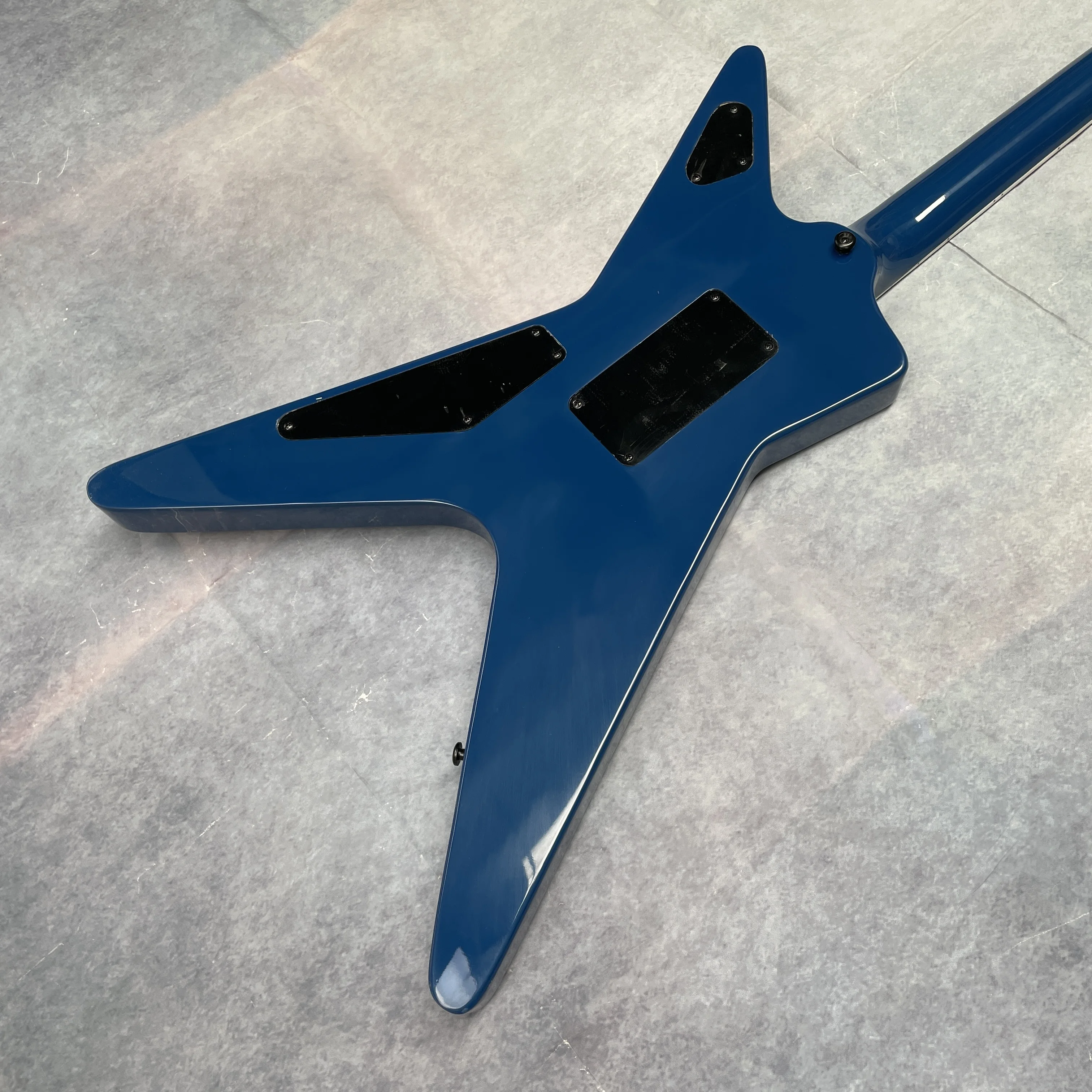 New 6-string blue electric guitar with yellow lightning paint and tremolo system guitars, a collectible performance guitarra view 6
