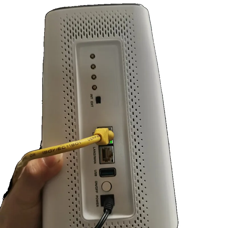 5G CPE Router WiFi6 4*4 MiMo 5G Modem 4.67 Gbps Easy Mesh Wireless