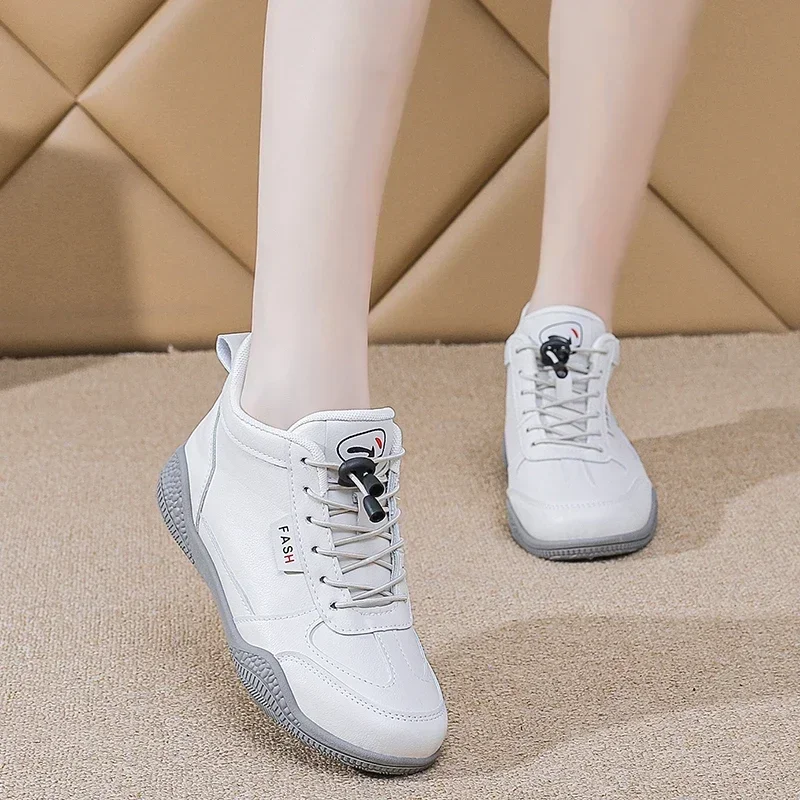 Women\'s Sneakers 2023 Autumn New Fashion Round Toe Lace Up Flat Casual Shoes for Women Outdoor Soft Sole Female Walking Shoes