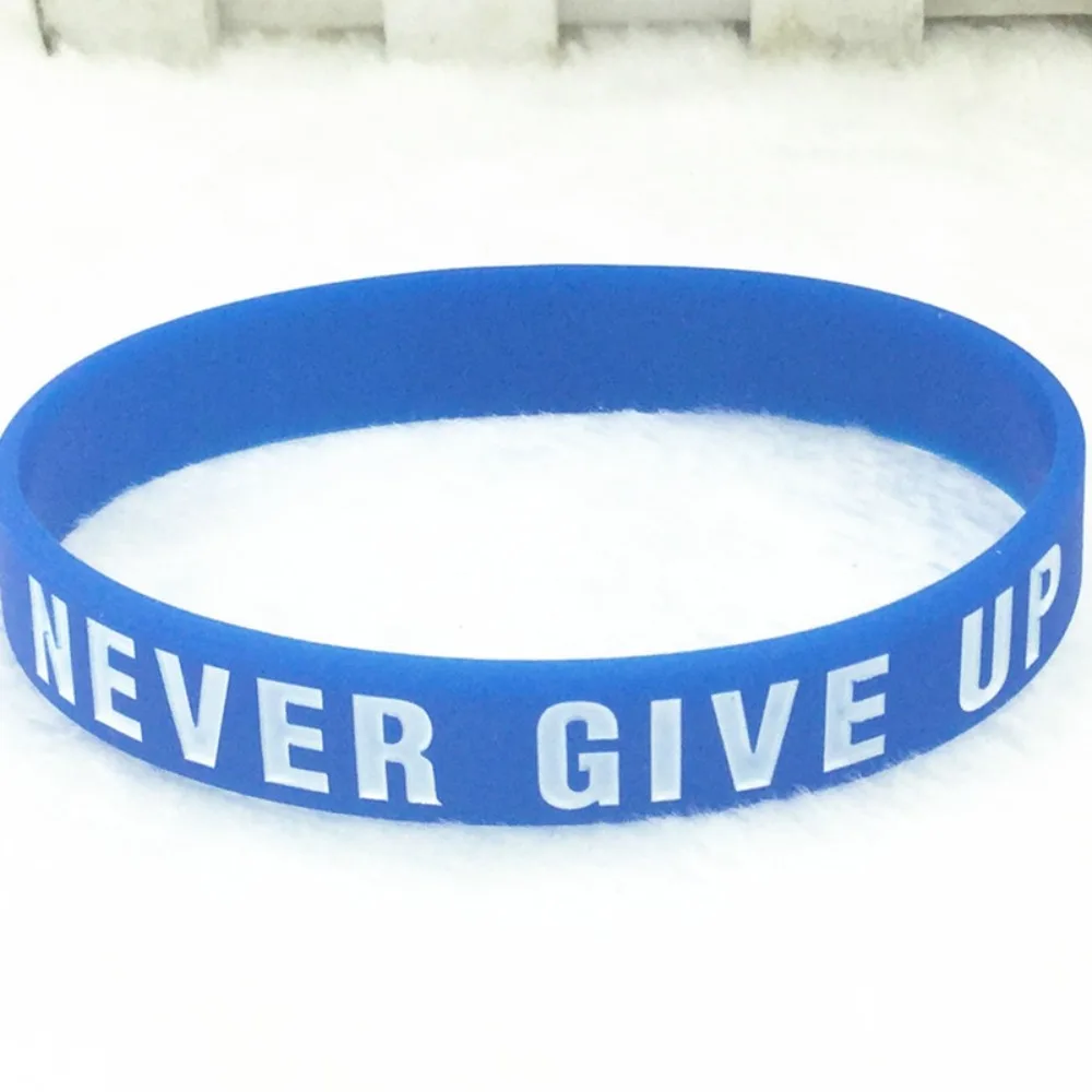 سوار معصم مقاوم للماء مع الحروف الإنجليزية لا تتخلى أبدًا مع مطابقة الإكسسوارات المعززة تشجع الأصدقاء على تقديم الهدايا #4