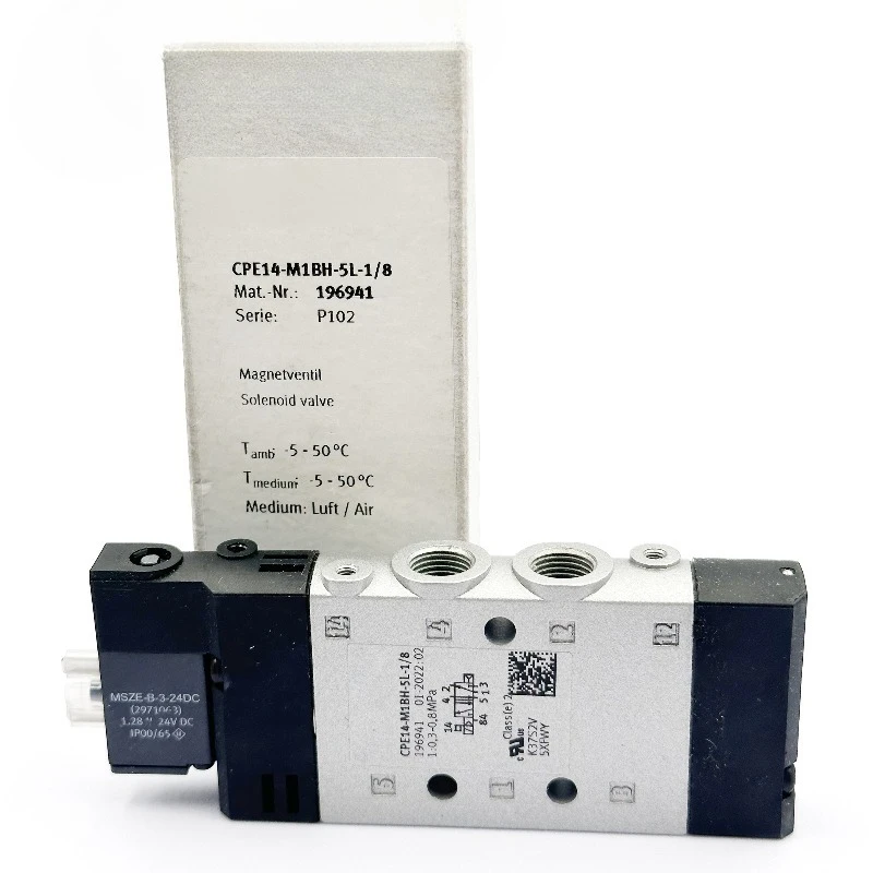 

New Original PLC Industrial Controller Interface Servo Motor Drive CPE14-M1BH-5L