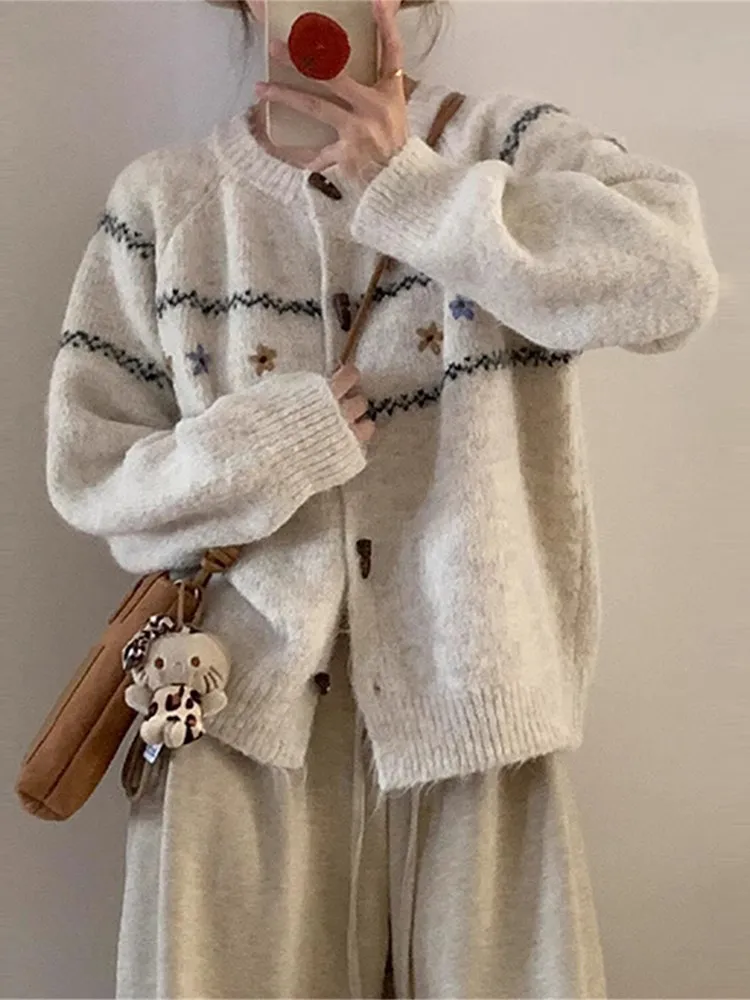 Women Apricot Cardigan Sweater Y2k Gyaru Vintage Long Sleeve Embroidery Knitwear Sweater Korean Style Oversize Knit Coat Autumn