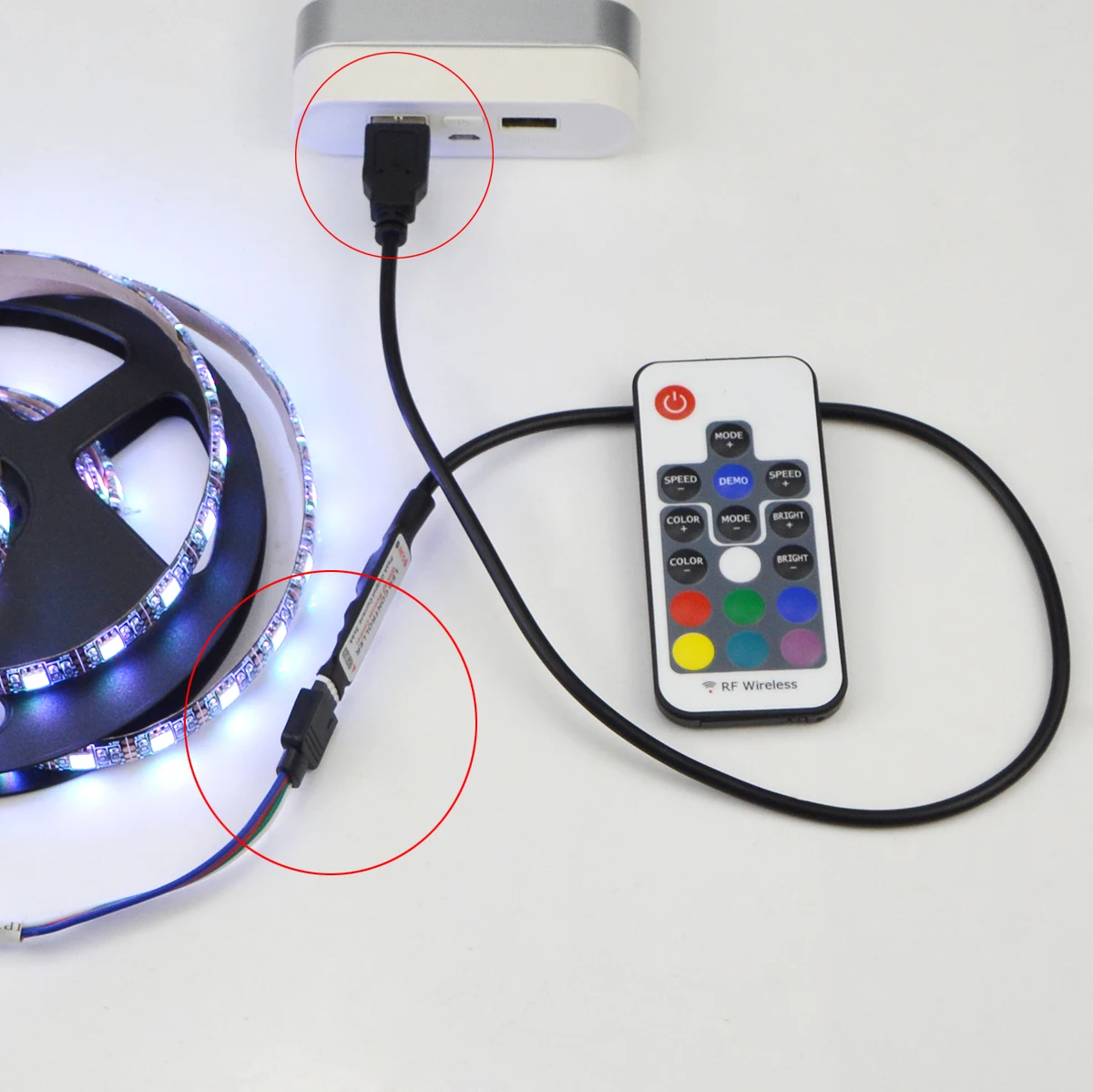 وحدة تحكم USB RGB لشريط LED 5 فولت مفتاح صغير 3 مفاتيح / 24 مفتاح تحكم بالأشعة تحت الحمراء / 17 مفتاحًا RF عن بعد لإضاءة ديكور المنزل