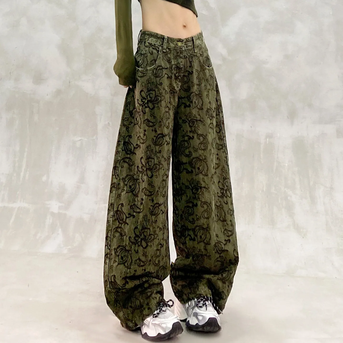 Womens Washed Jacquard Wide Leg Jeans High Waist Textured Denim Pants Relaxed Straight Silhouette for Everyday Fall Dressing