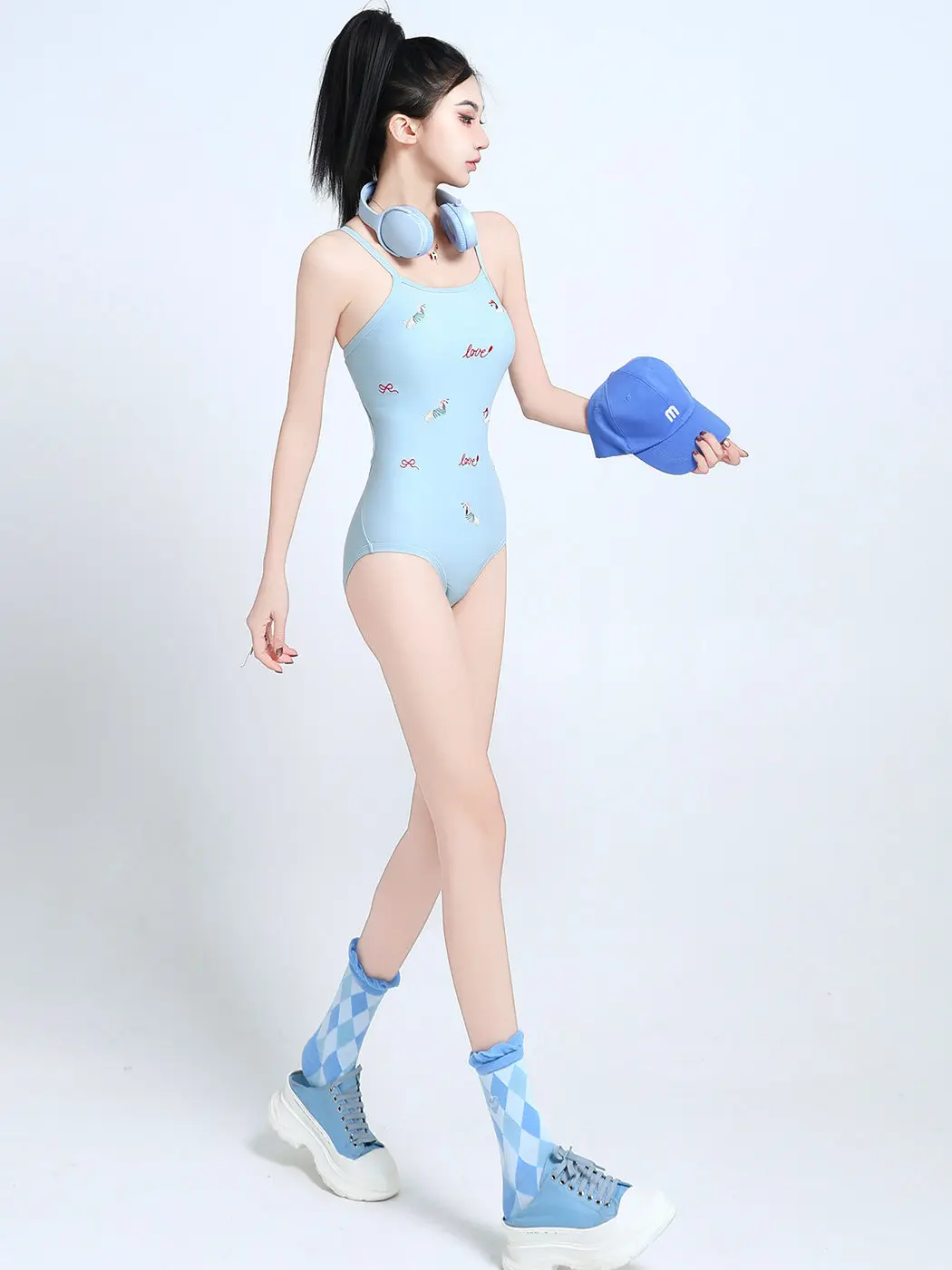 

Unique Beautiful One-Piece Swimsuit Women's Adult High-End 2026 New Ladies Swimming Club Special Racing Swimsuit Quick Dry
