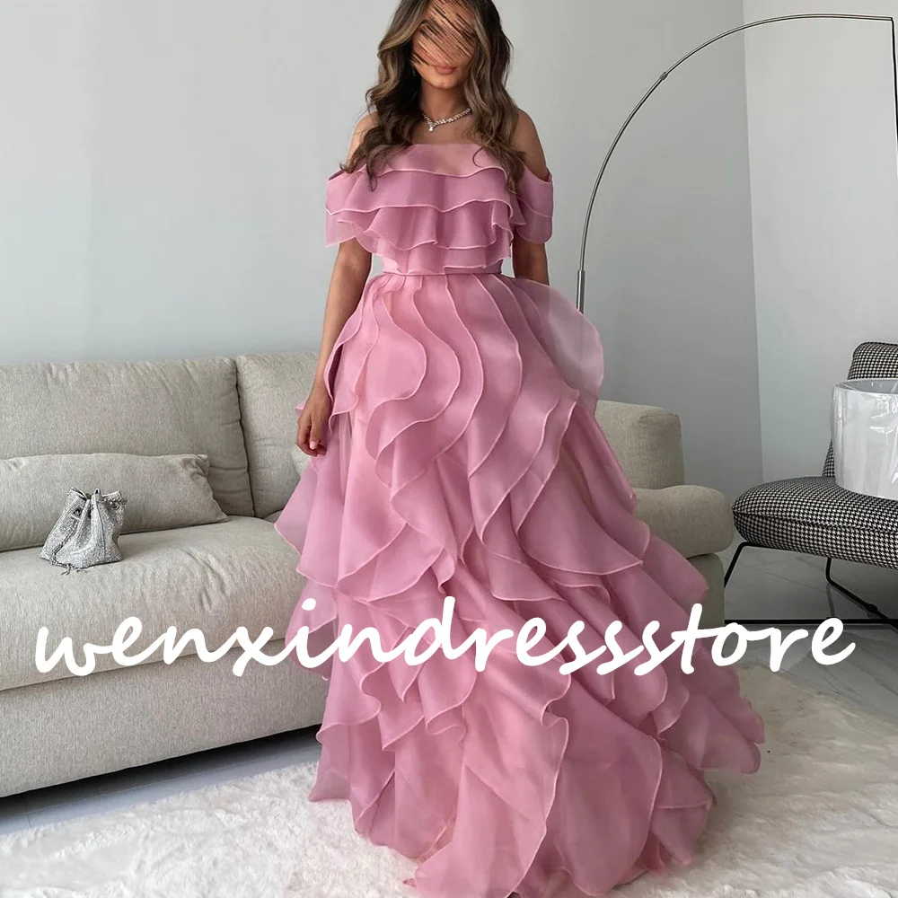 Saudyjskie suknie wieczorowe Off the Shoulder krótkie rękawy długość do podłogi proste plisy z organzy pociąg typu Sweep suknie na Quinceanera eleganckie