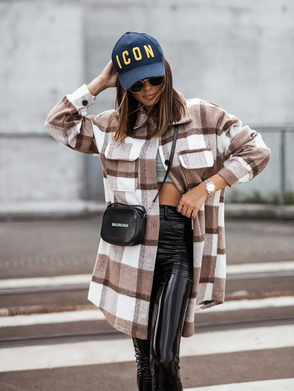 

New Women Fashion Plaid Print Medium Length V-neck Woolen Jacket Women's Casual Coat Classic Checkered Pattern Long Coat