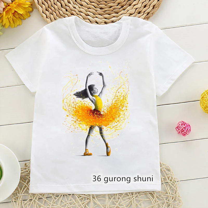 T-shirt imprimé séparés euse de ballet d'interconnexion pour filles, vêtements pour enfants, chemise blanche à manches courtes, Harajuku, Kawaii, mode estivale, 2024