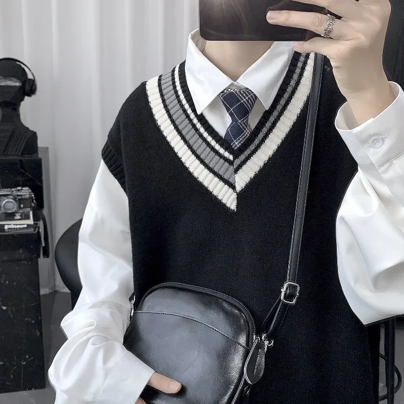 สไตล์วิทยาลัยคู่ศิลปะถักเสื้อกันหนาวแขนกุด,เสื้อกั๊กผู้ชาย,เสื้อกั๊กขนสัตว์,ผู้ชายฤดูใบไม้ร่วงและฤดูหนาวอินเทรนด์ชุดชั้นใน