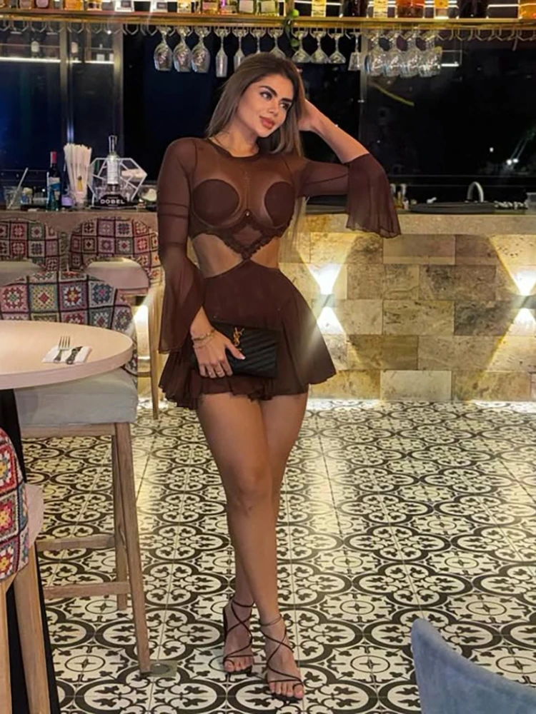 أنيقة مثير س الرقبة طويلة الأكمام الجوف خارج شبكة فستان قصير المرأة عالية الخصر Ruched قطع حفلة النادي الليلي فساتين الشارع الشهير