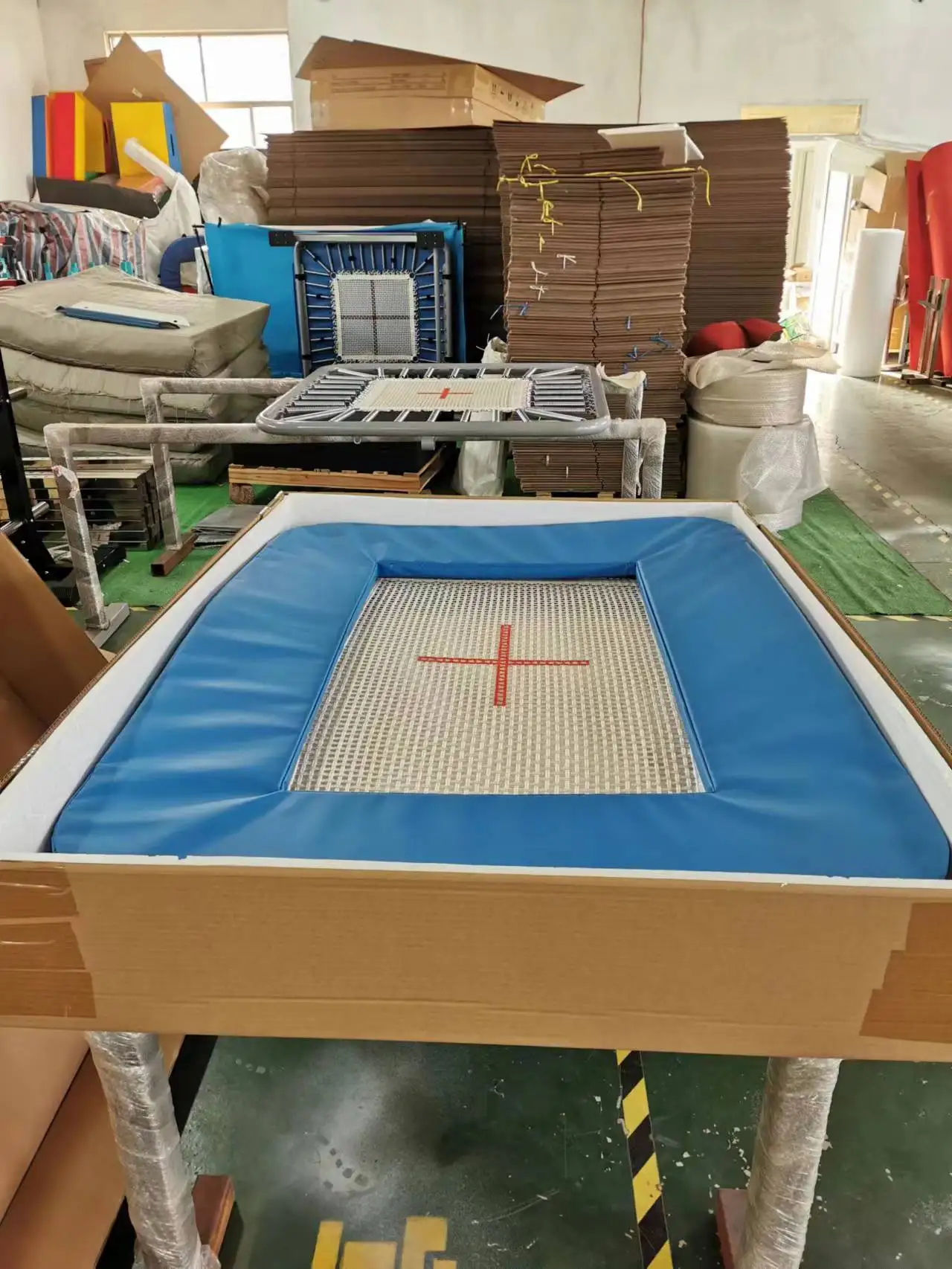 China Hot Sale Commercial Children square Gymnastic Mini Trampoline Foldable Square Trampoline for Sale
