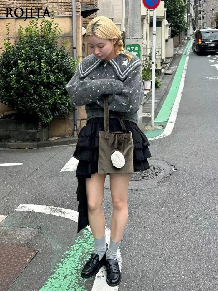 

Cute Irregular Design Short Lace Cake Skirt Varsity Style V-Neck Knit Striped Trim Letter Patch Cropped Sweater