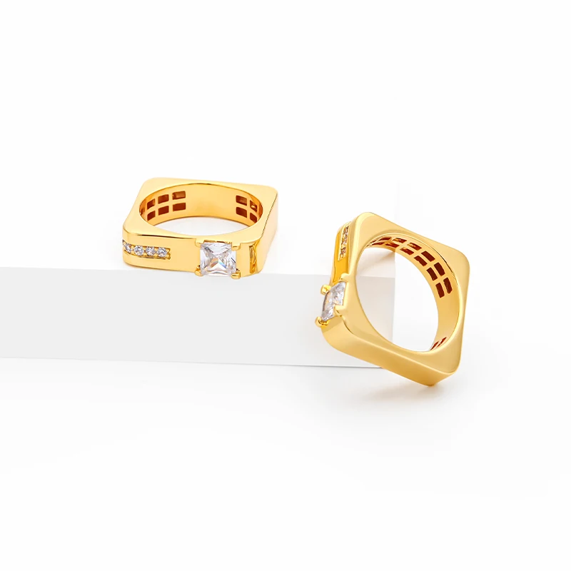 Cubic Zirconia Ring for Women - Light Luxury Wedding Jewelry
