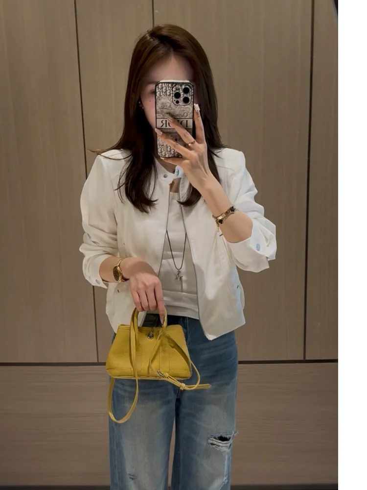 

Spring Casual Style Short Coat for Women Elegant Compact Size Ladies Jacket Versatile Stylish Minimalist Design 9731