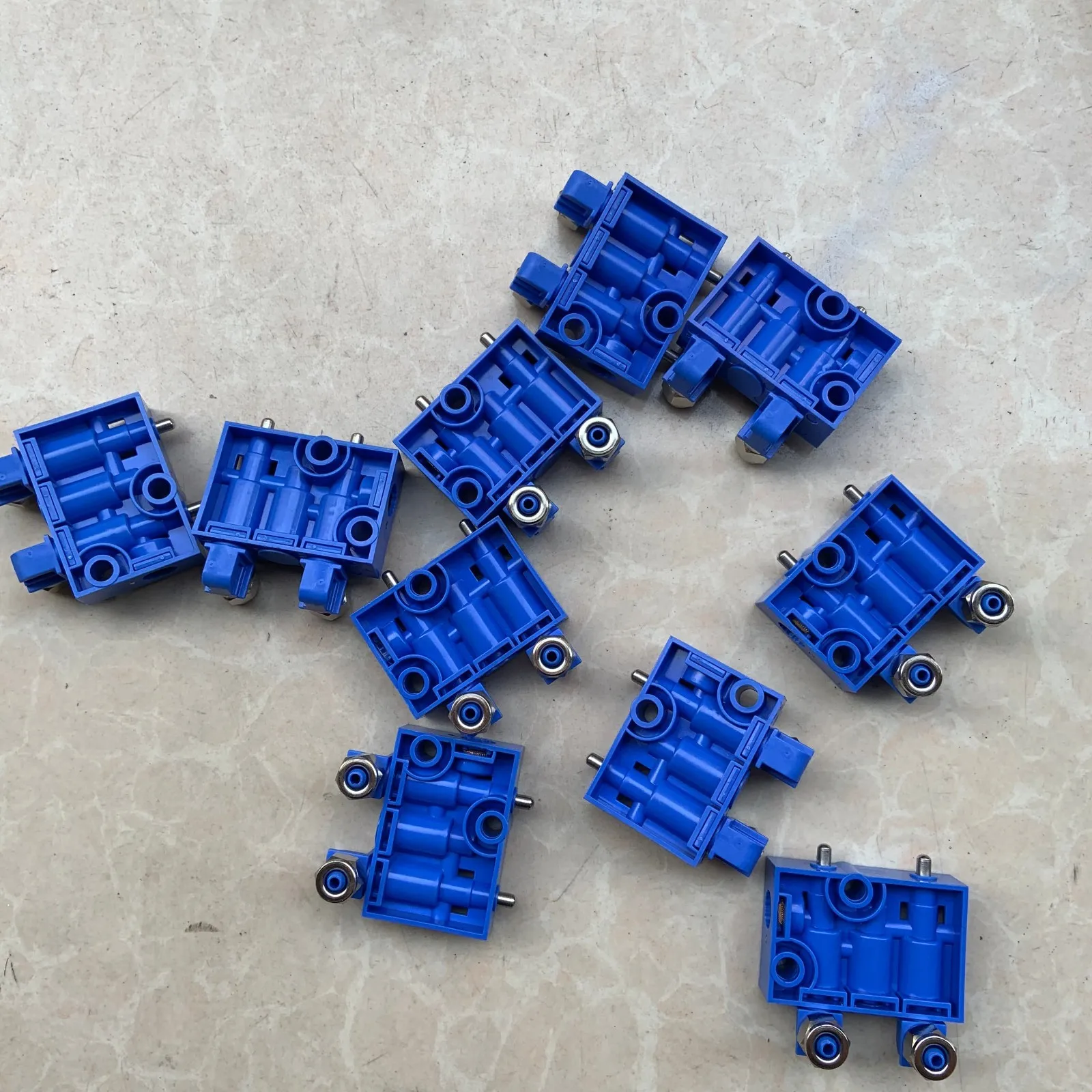 

FOR HINO 700 PROFIA TRUCK SEAT AIR SPRING VALVE