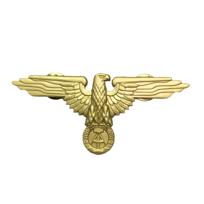 Retro Eagle badge metal decorative buckle badge accessories