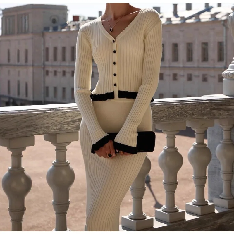 2025 Autumn Women's Clothing French Retro Fungus Edge Trimmed Knitted Top Skirt Two Sets