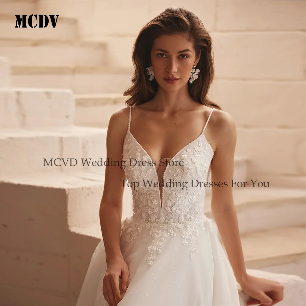 MCDV-vestidos de novia bohemios con cuentas, apliques con cuello en V, tirantes finos, sin espalda, corte en A, personalizado, 2026