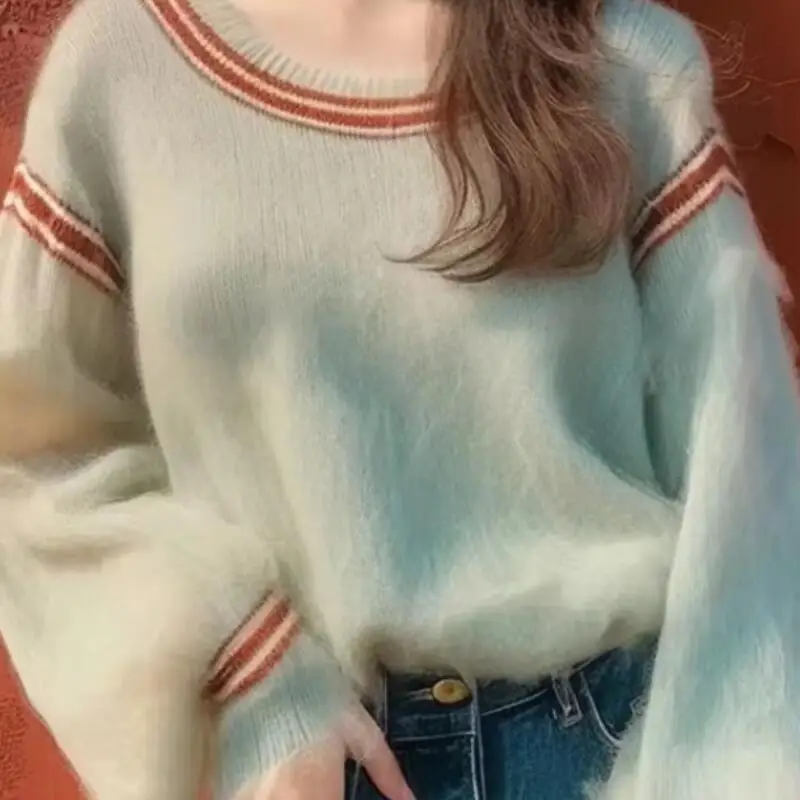 Hot 2026Autumn Winter New Women Lazy Style Knitted Sweater Fashion Loose Design Small Unique Beautiful Long Sleeve Sweater Tops