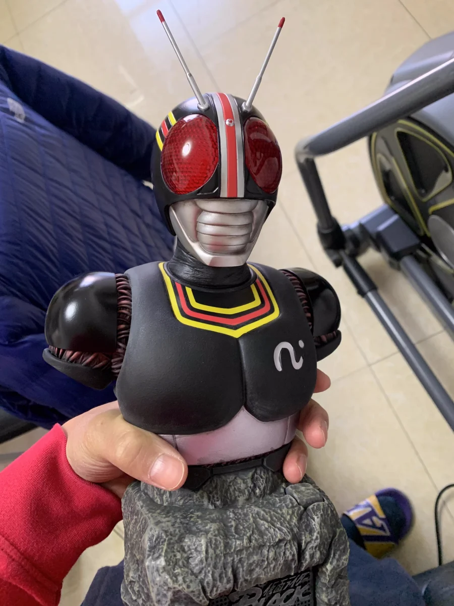 Original Limited Edition Masked Knight V3 Masked Superman Rx1/3 Mask Black Bust Bust Decoration Bluetooth Speaker Base