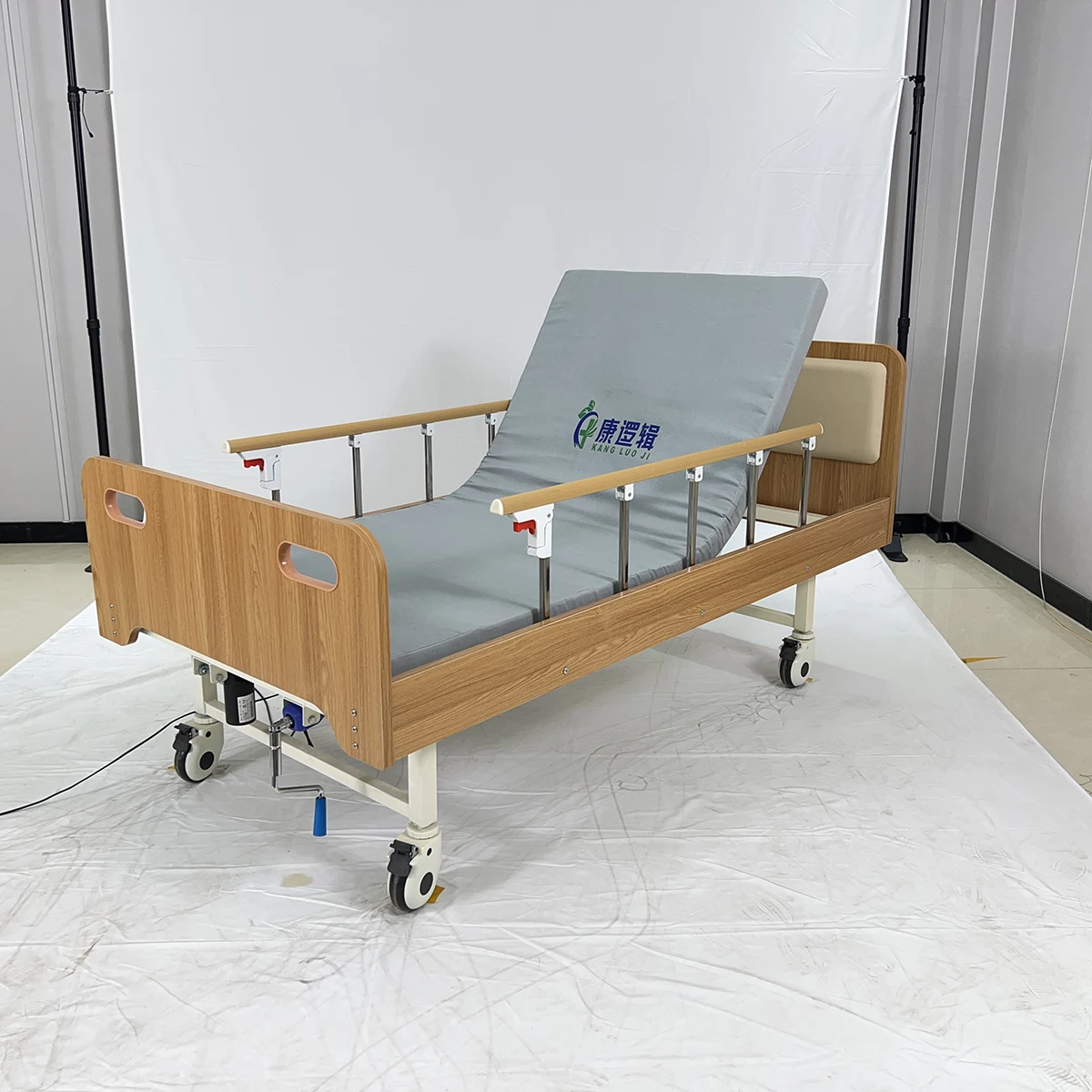 Nouveauté lit simple en bois multifonctionnel et adapté aux personnes âgées pour s & Homes