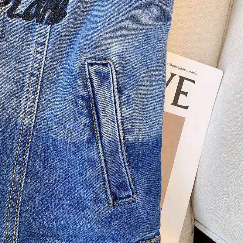 Plus-size women's summer casual denim vest embroidered decorative lapel top washed denim work jacket sleeveless coat denim vest