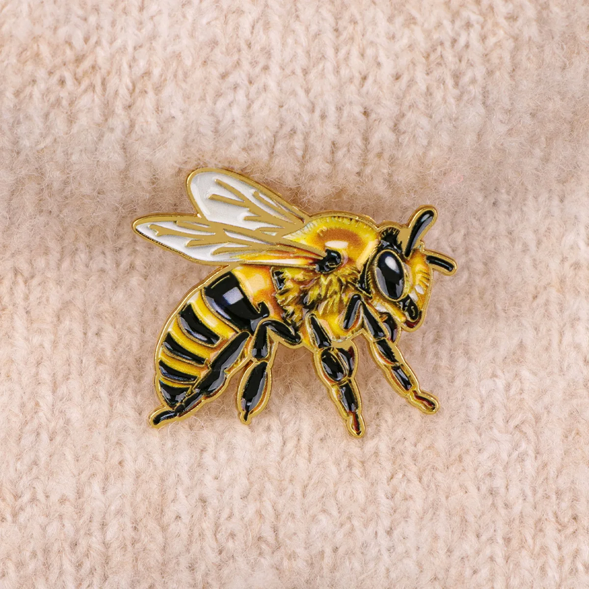 9-teiliges Set niedlicher Bienen-Emaille-Pins, Cartoon-Insekten-Broschen für Mäntel, Kragen, Reversnadeln, Metallabzeichen, Schmuckgeschenk – Detail 5