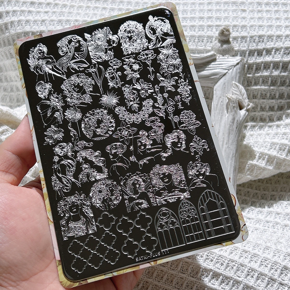 

Пластина для штамповки ногтей для начинающих, ручная роспись не требуется, высококачественный шаблон для штамповки, пластина для штамповки с цветочным узором Mucha, прозрачный силиконовый штамп, инструмент для дизайна ногтей, быстрый дизайн ногтей для лен