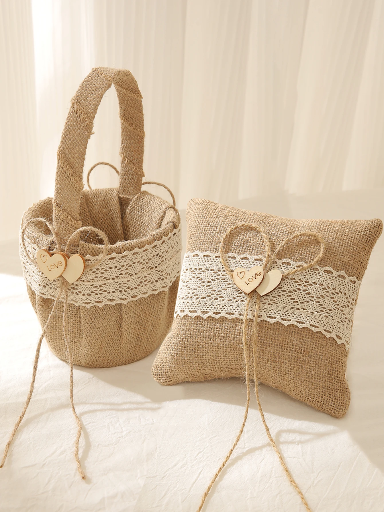 Rustic Burlap Flower Girl Basket Vintage Wedding Jute Basket Love Heart Bowknot Party Decoration Ring Pillow and Basket Set