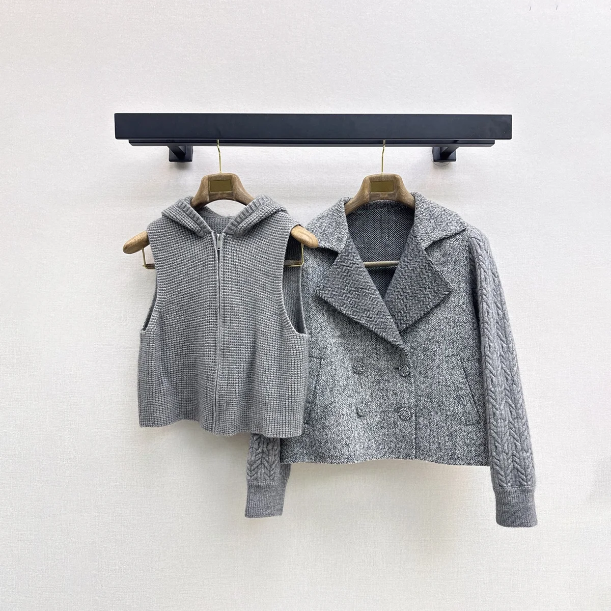 2026 Women 2PCS Set Herringbone Short Coat & Hooded Knit Vest Cable Sleeve Jacket261021171