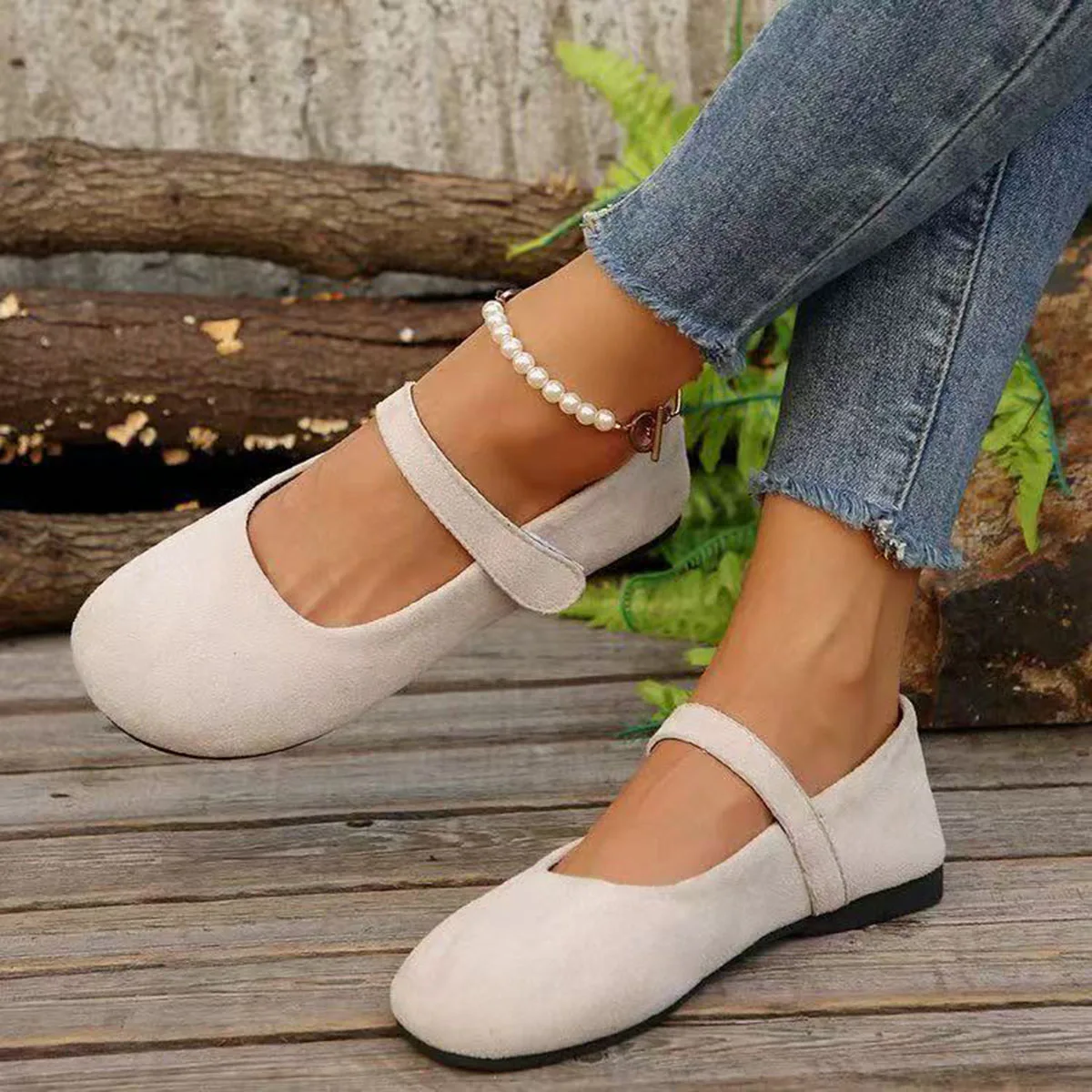 Thumbnail 2 - #51 Cheapest Canvas Shoes Deals You Can Get
