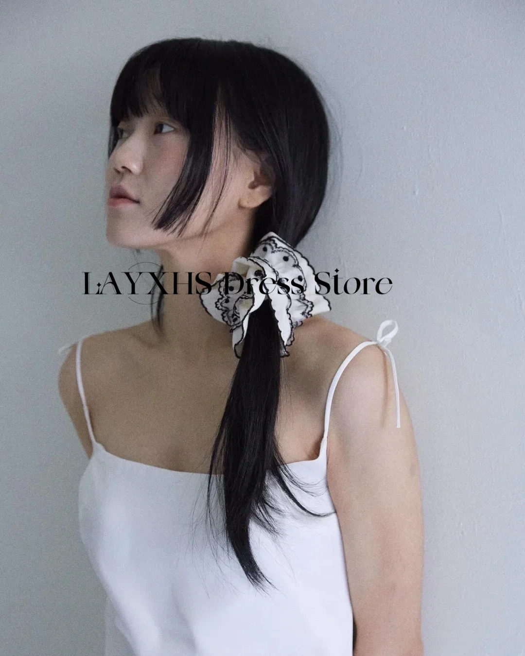 Eenvoudige Spaghetti Band Witte Trouwjurk Satijn Aangepaste Korea Fotoshoot Bruidsjurk Mouwloze Lange Bruid Jurk Aangepast