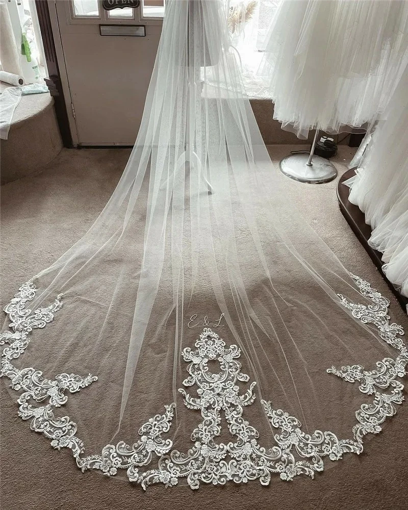 

Ivory Simple Lace Bridal Veils Appliqued Lace Vedding Veils Soft Tulle Long Veil Velos de Novia 2025