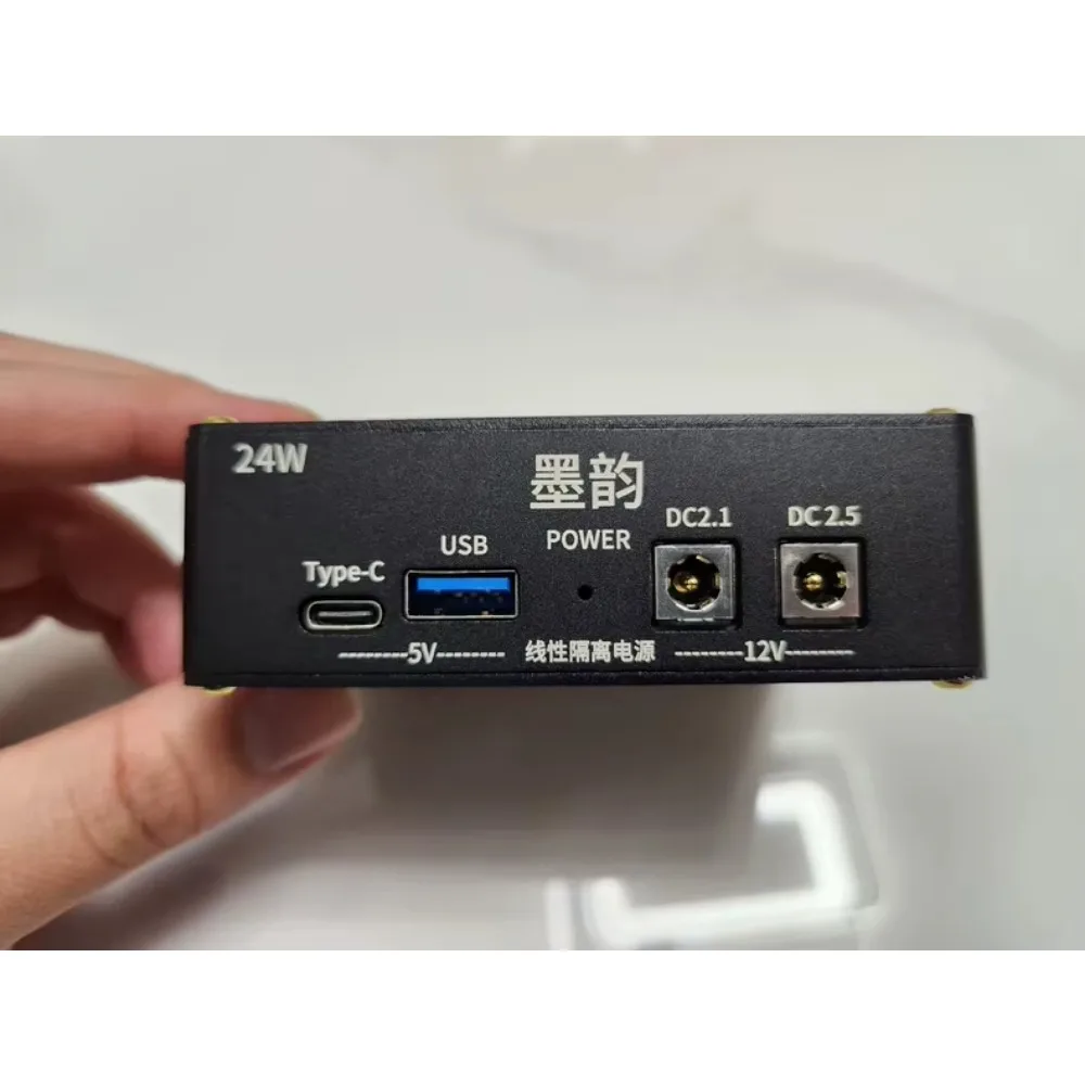 Catu daya terisolasi linier 24W, mendukung output simultan 12V dan 5V.