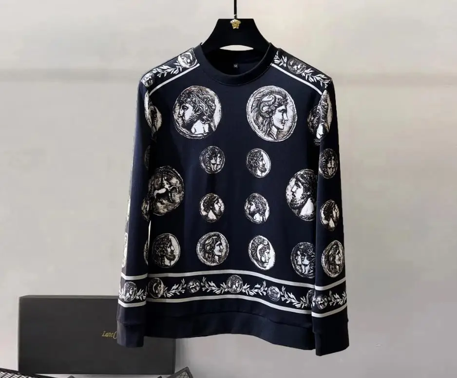 Europe and the United States men's 2024 winter new Long sleeve round neck palace vintage print Fashionable velvet hoodie