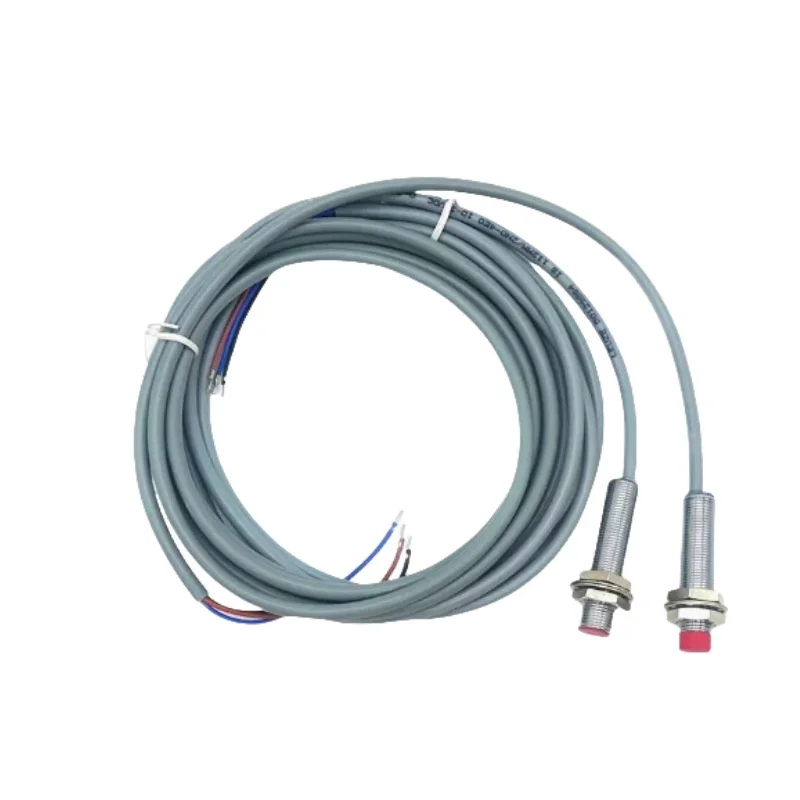 

2PCS new proximity switch 112MM-4NC-4E0-M12 112MM-2NC-4E0 212MM-2NO-4E0 112 MM-2NO-8N0 sensor.