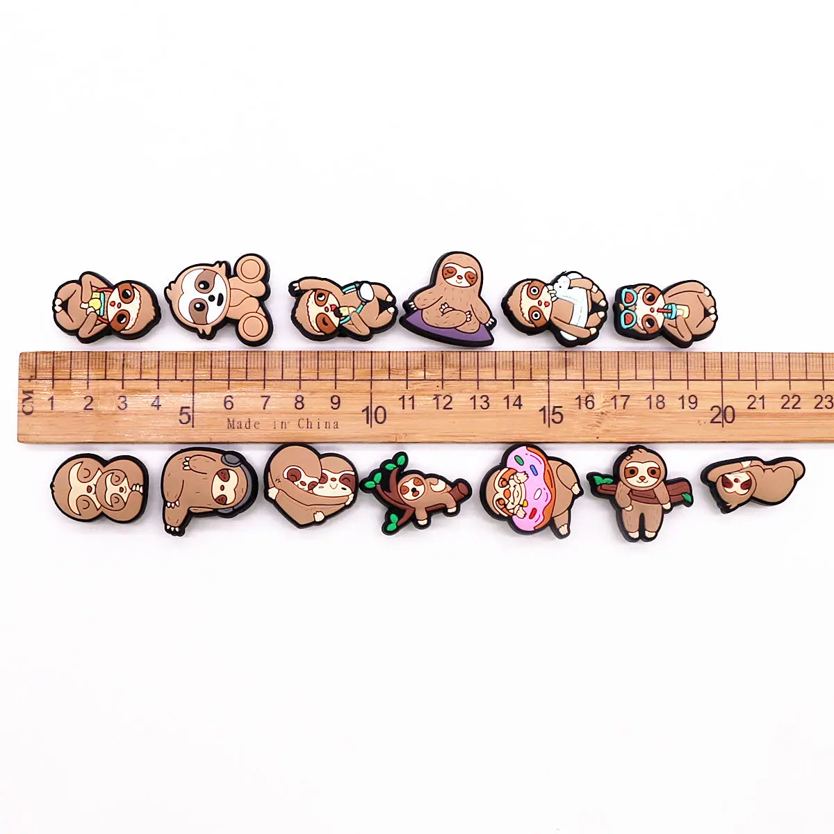 1 pz Cute Folivora Shoe Charms accessori Funny Cartoon Sloths PVC Clog Clips Fit Bands Wristband Kids Party X-mas Gifts