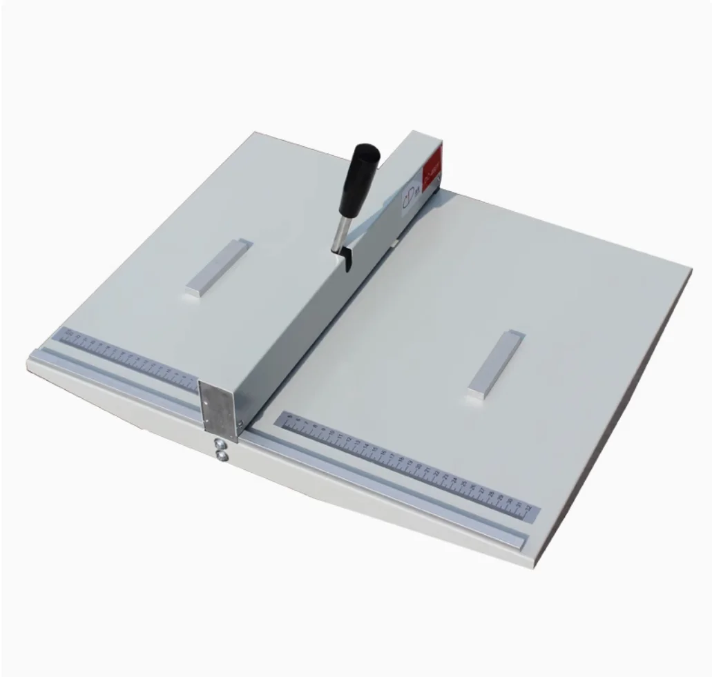 

460mm Manual Paper Creasing Machine For Paper Photo Cardboard 400g Paper