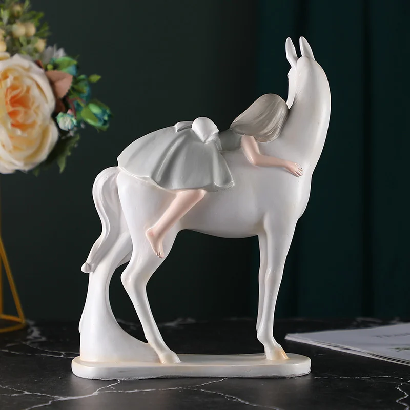 Creative Cute Princess Riding Ins Girl Heart Little Girl Gift Resin Ornaments Crafts Home Decoration