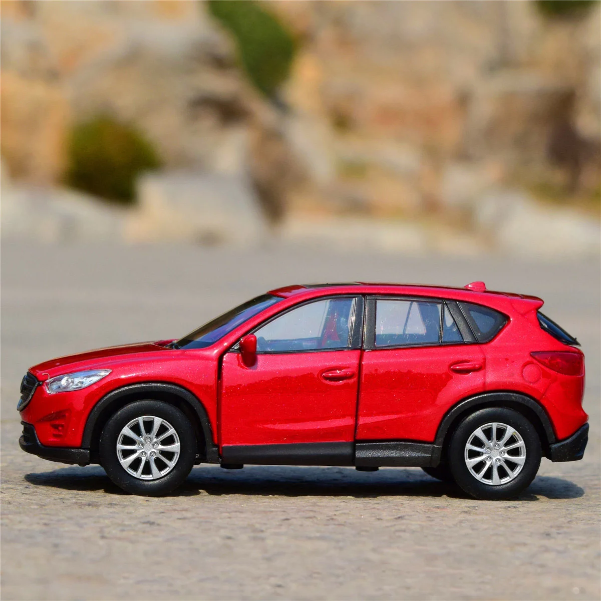 Welly 1:36 MAZDA CX-5 SUV Alloy Car Model Diecasts Metal Vehicles Car Model Simulation Collection Childrens Toys Gift Decoration