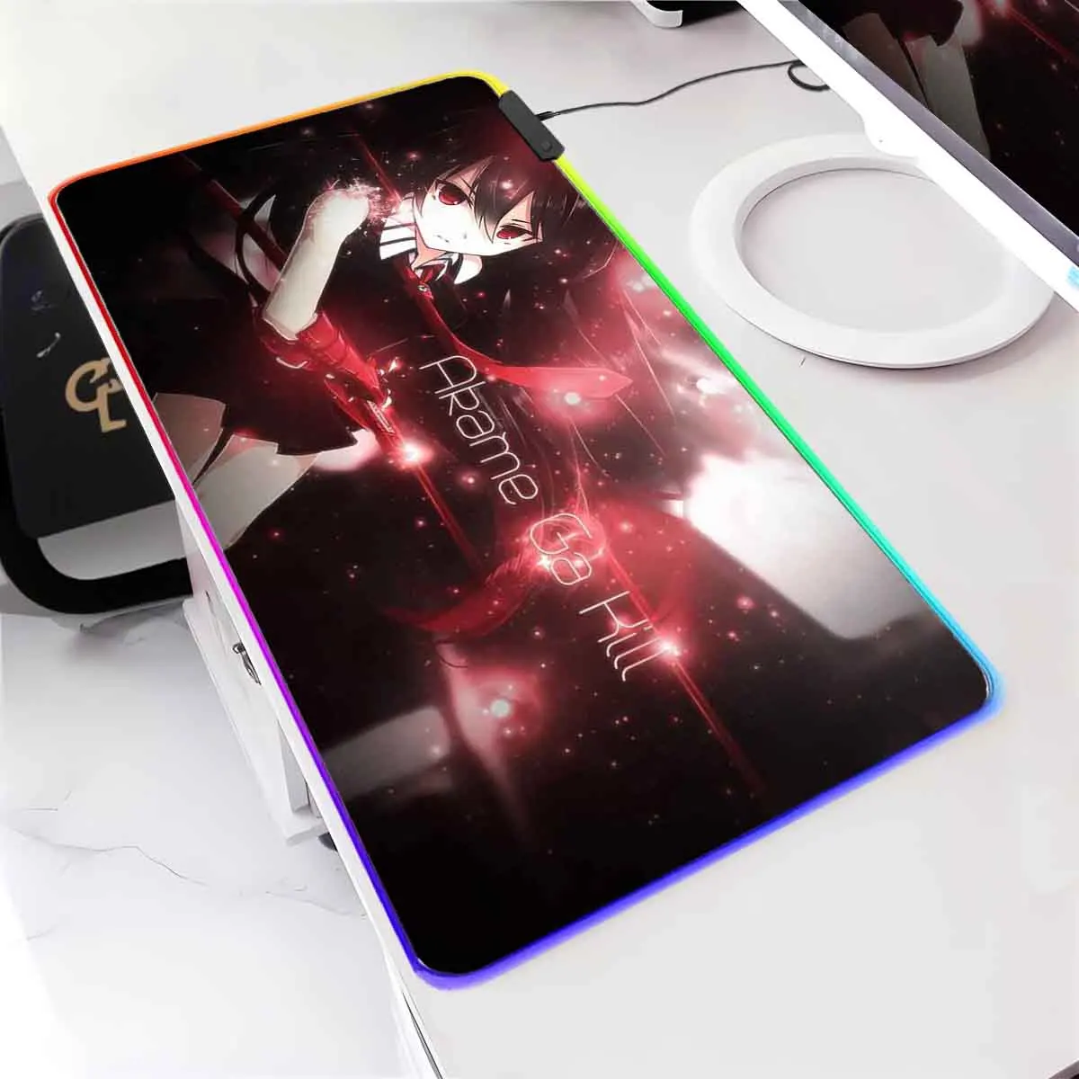 

Аниме A_Akame Ga Kill! Большой коврик для мыши с RGB-подсветкой, большой светодиодный коврик для мыши, нескользящий коврик для клавиатуры, аксессуары для геймеров