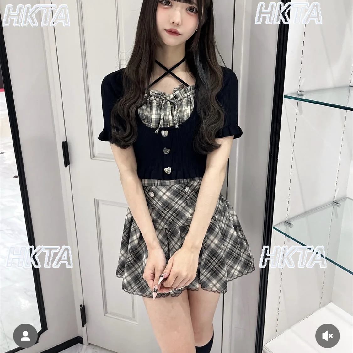 

Японская милая клетчатая футболка с квадратным вырезом и короткими рукавами, женская плиссированная вязаная футболка на шнуровке Love на пуговицах, топ для женщин