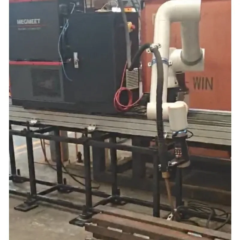 Cobot Robot Arm Can Be Used For Handling, Welding, Cutting