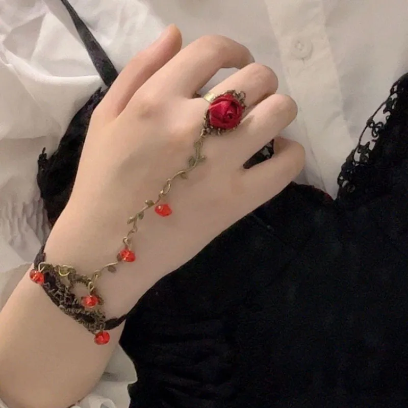 Lolita Gothic Crystal Finger Bracelet for Women Baroque Rose Lace Bracelet with Finger Ring Charm Vampire Hand Jewelry Pulseras