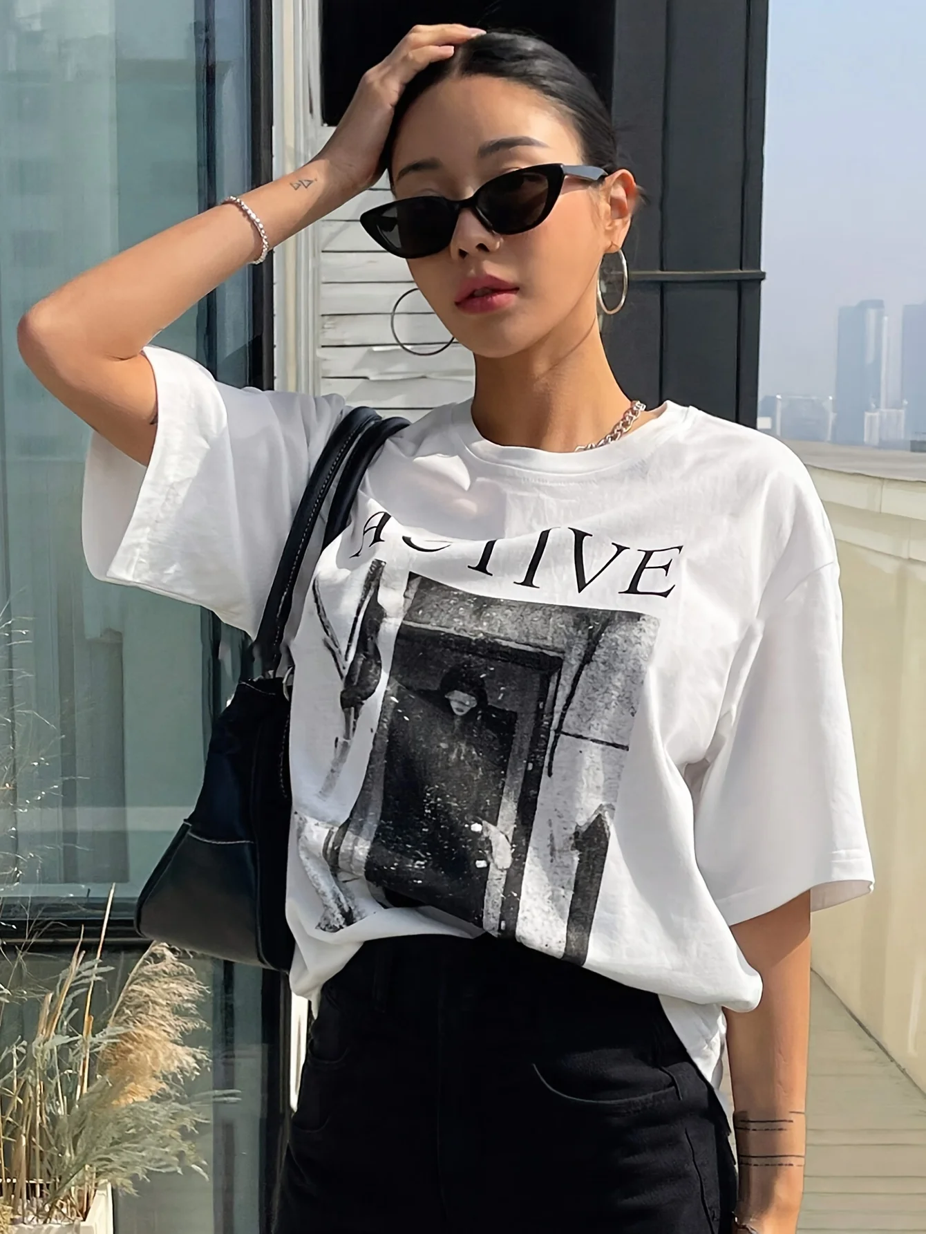 Letter & Graphic Print Crew Neck T-shirt, Short Sleeve Casual Top For Summer & Spring, Women's Clothing