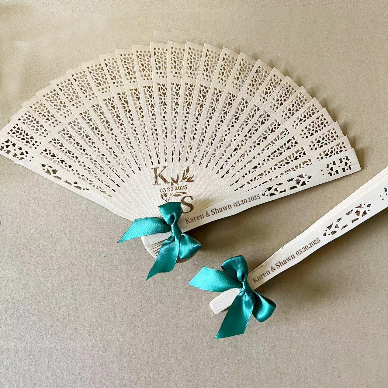 30/50pcs Custom Hand Fans, Personalized Text Any Language Wedding Gifts, Party Favors, Baby Shower Birthday Giveaways