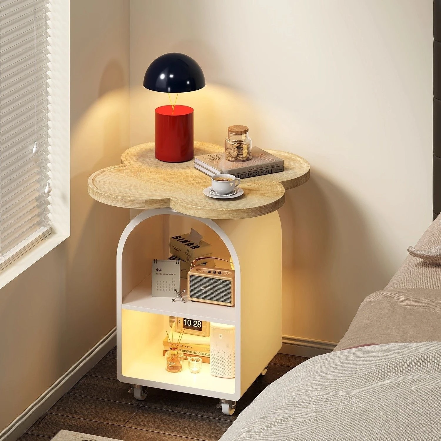 Four-leaf clover nightstand, small apartment, bedroom, bedside storage side table