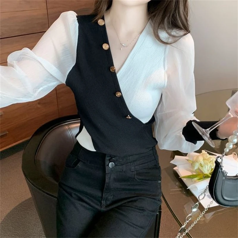 Women Korean Fashion Contrast Color Patchwork Ribbed Knit Blouses Office Lady Elegant Chic Slim Shirts V Neck Long Sleeve Tops