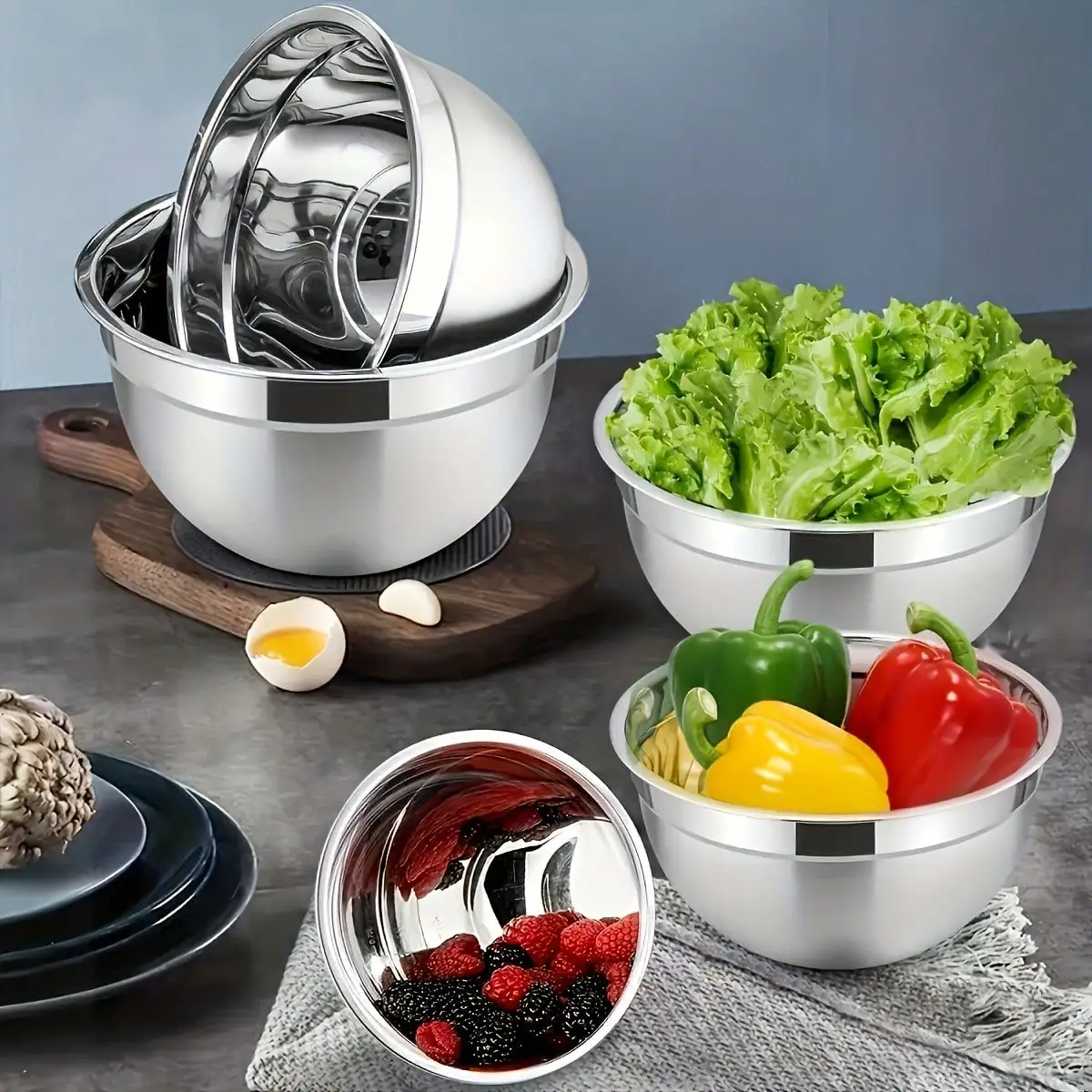 5pcs Stainless Steel Mixing Bowls With Lids, 3 Grater Attachments, Stackable Mixing Bowls For Salad, Fruit, Pasta & Baking, Round Shape, Novelty Kitchen Cooking Tools