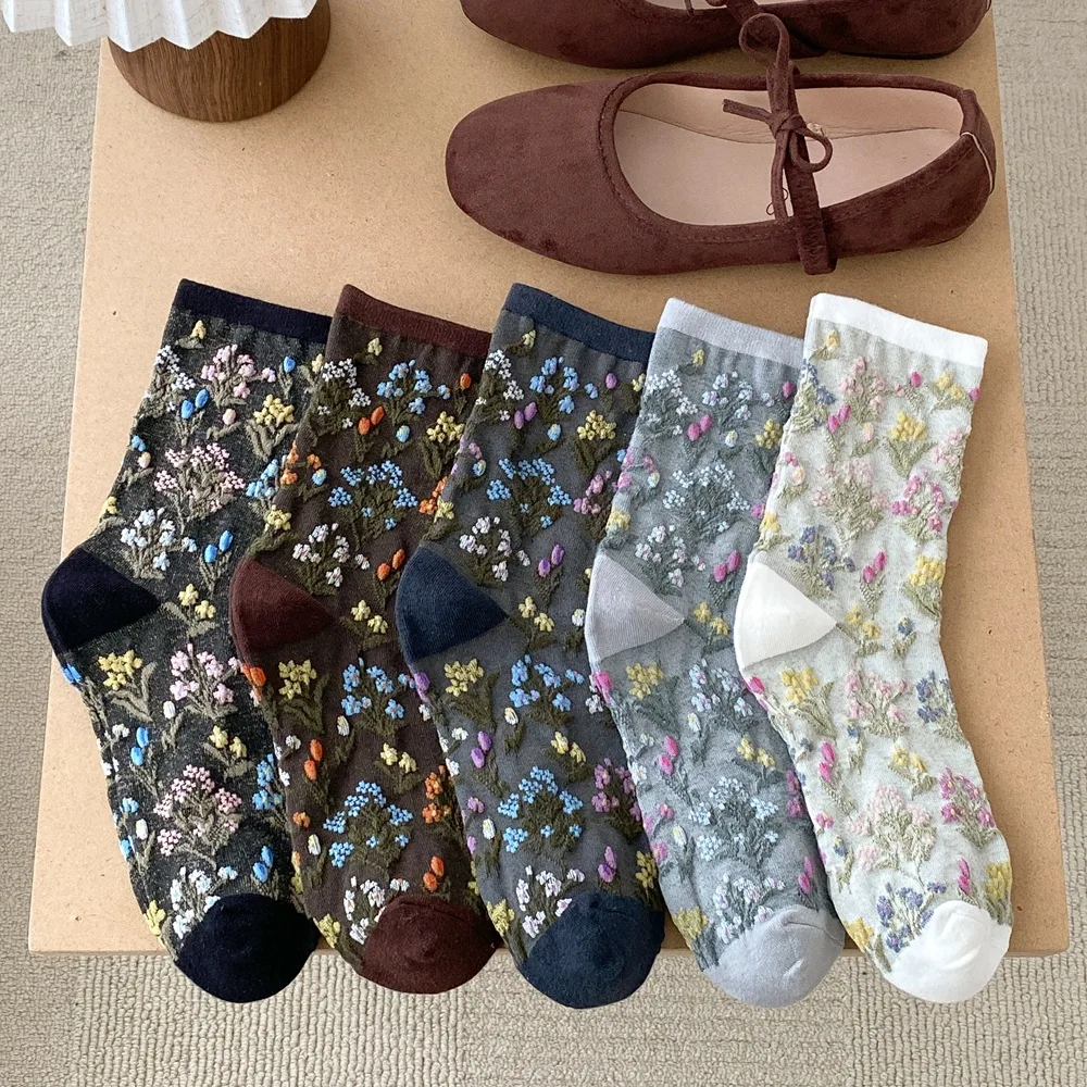 Autumn and Winter New Women Socks Korean Embossment Flower Medium Tube Socks Japanese Harajuku Vintage Floral Cotton Long Socks